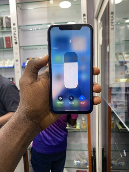iPhone 11 64g