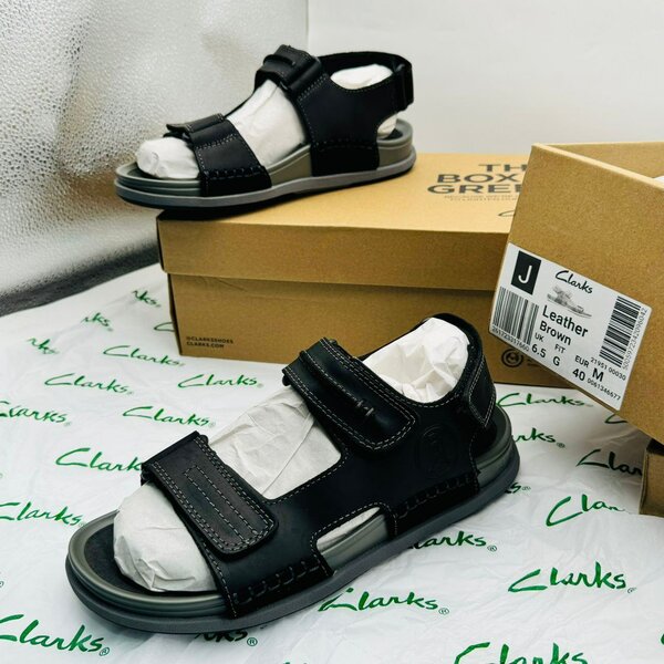 Clack sandals