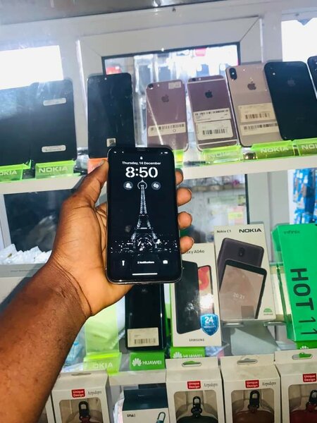 iPhone X