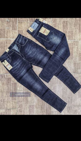 Plane jeans
