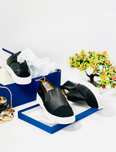 Mens dress shoes