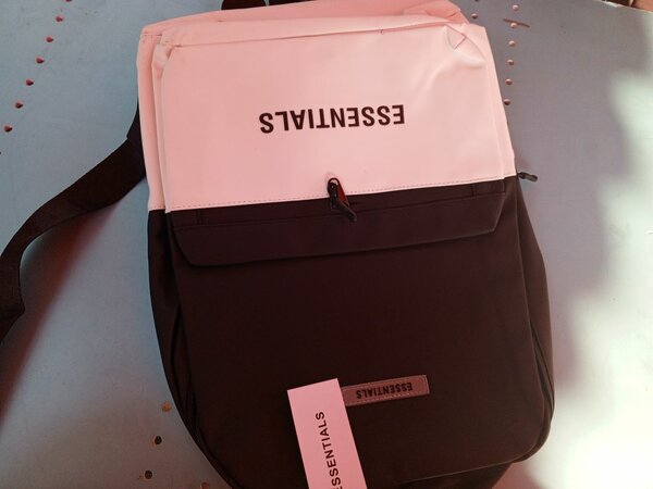 Sac à dos Essentials