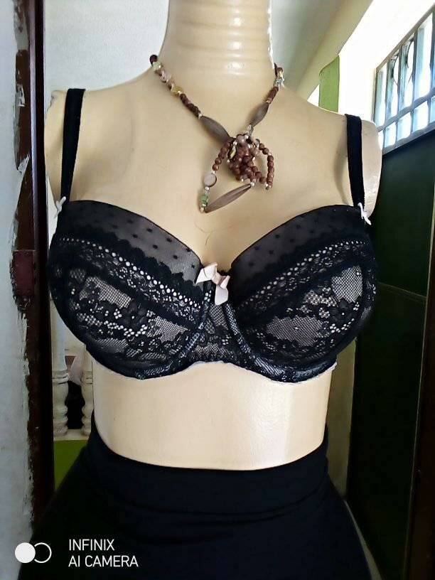 soutien-gorge en dentelle