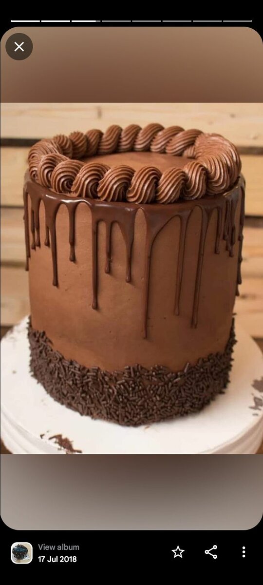Cakes and flowers