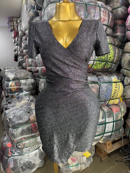 Robe moulante pailletée