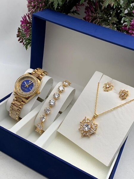 Ladies set Ornament