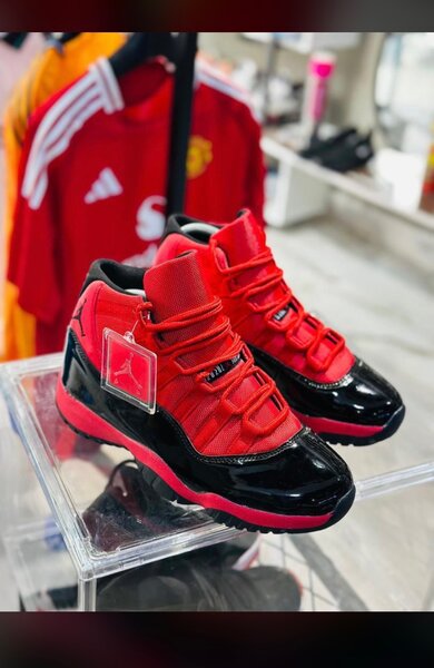 Jordan 11