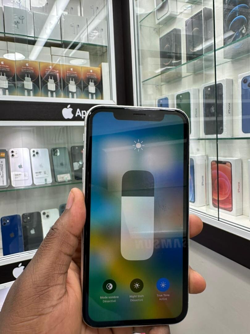 iPhone XR