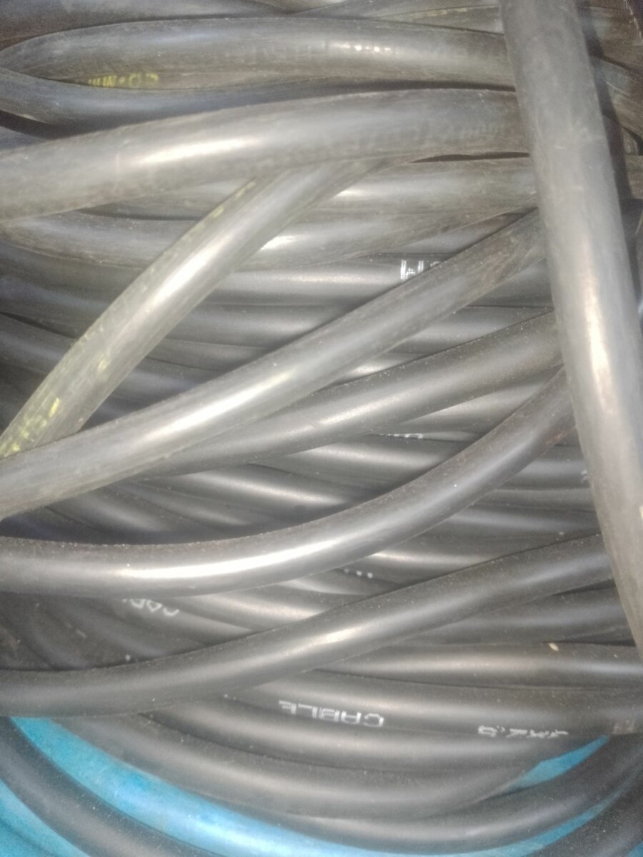 Cables, Amps