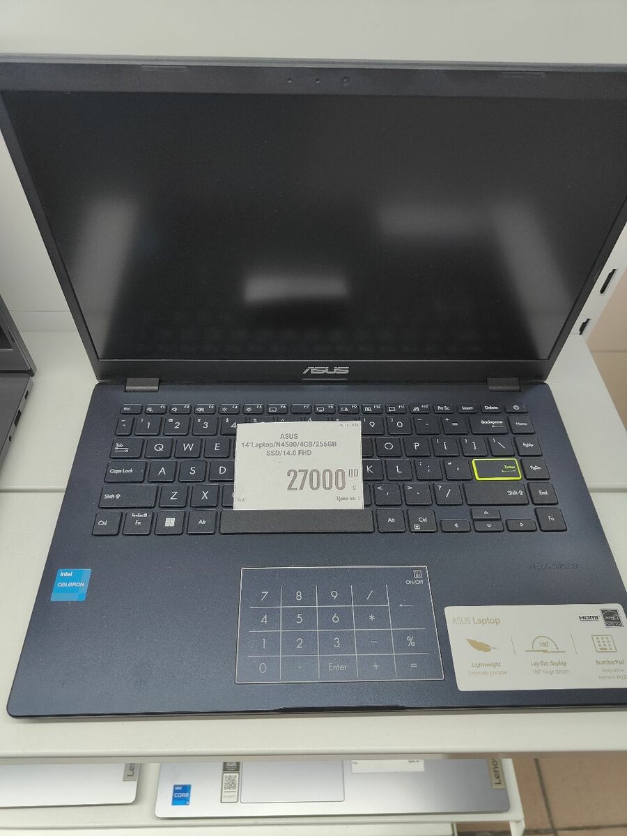 Acer . Asus