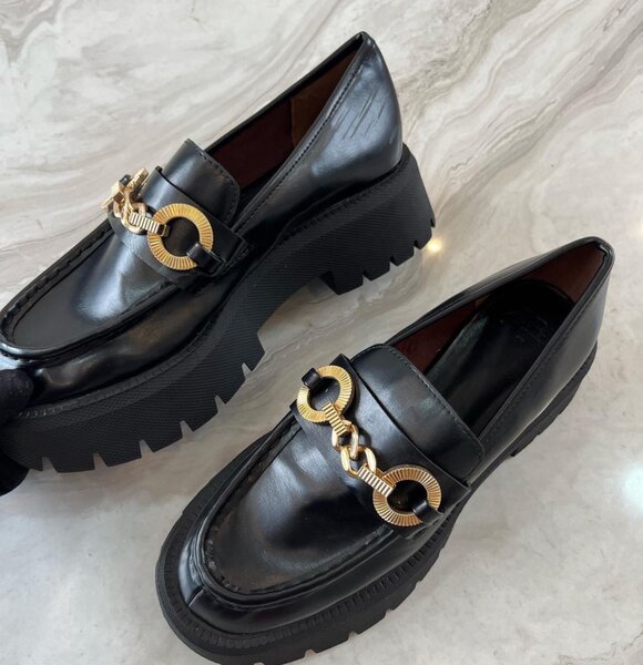 Chunky shoe