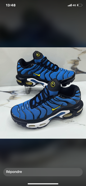 Nike model TN