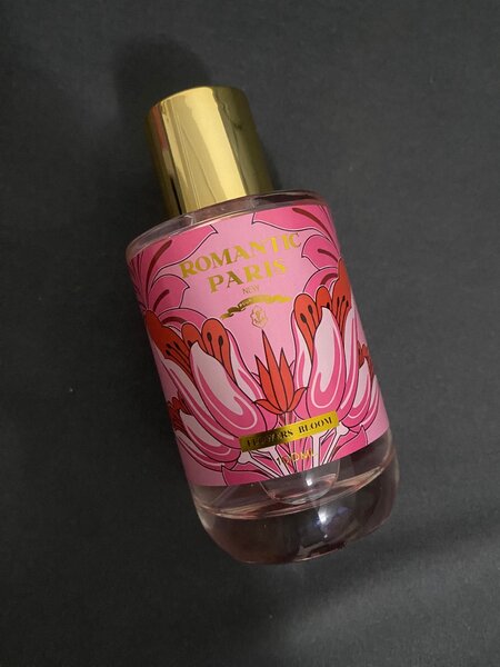 Romantic Paris Eau de Parfum