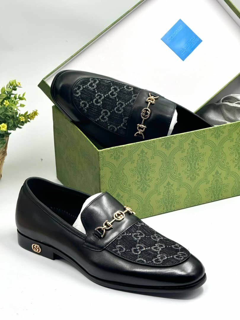 Loafer shoes