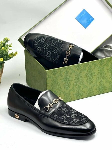 Loafer shoes