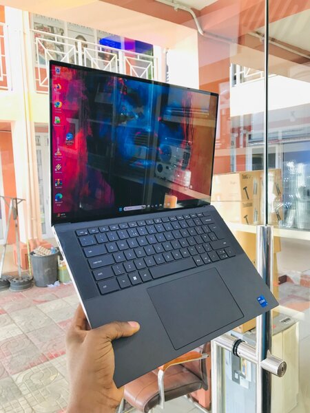 Dell XPS 15 9520