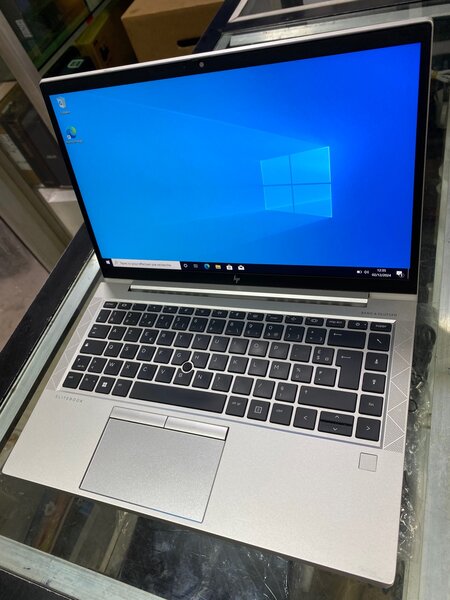 HP ELICTEBOOK RYZEN 3