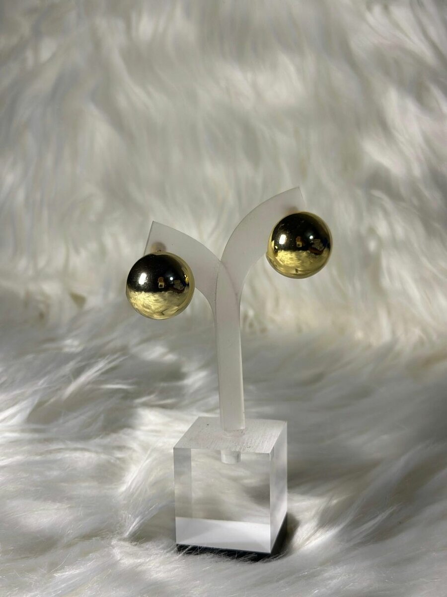 Boucles d'oreilles sphériques dorées
