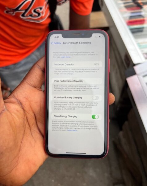 iPhone 11 128 gig