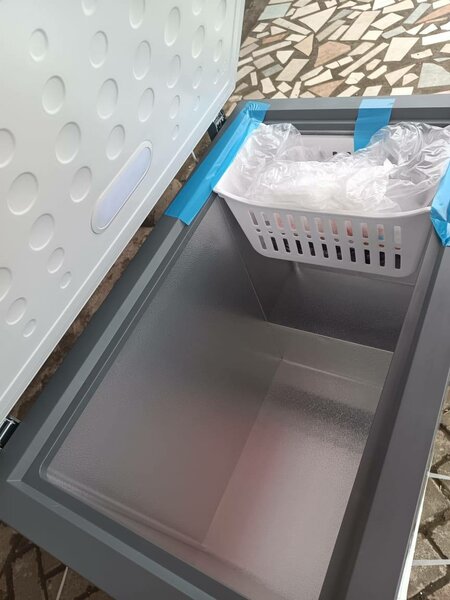 Chest freezer