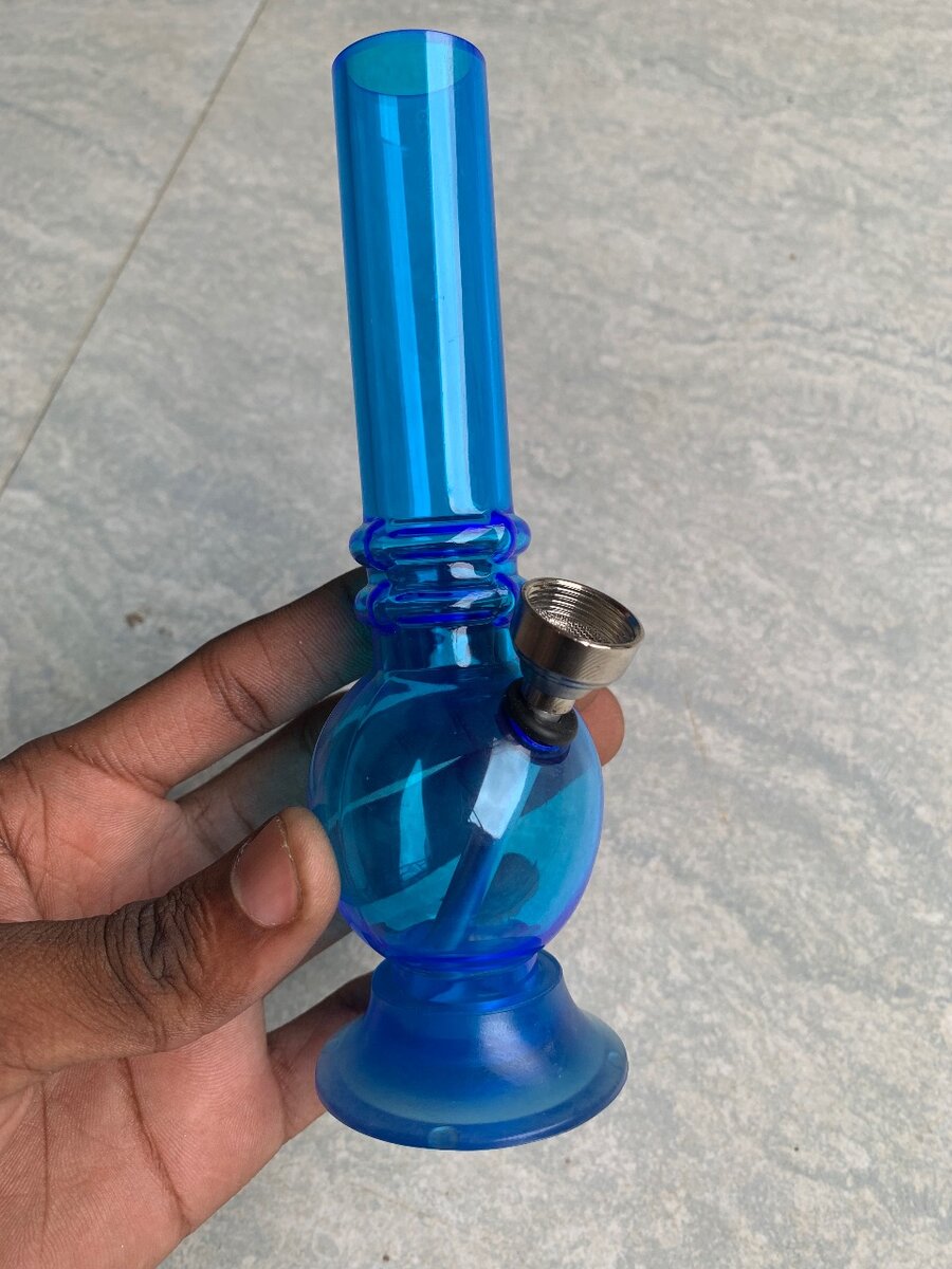 Bongs