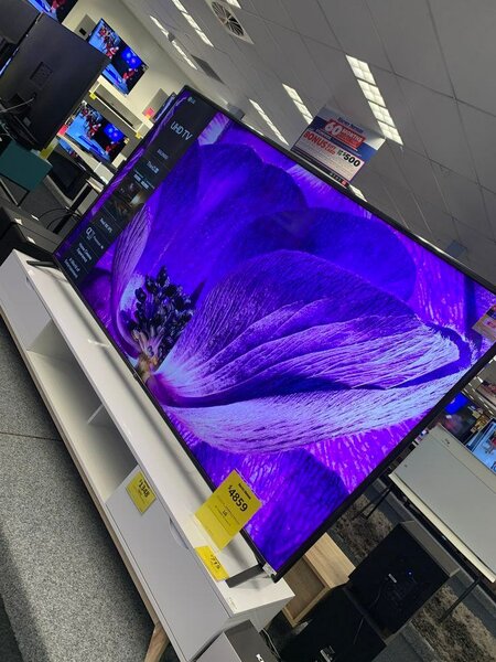 Smart TV UHD 4K 65 pouces