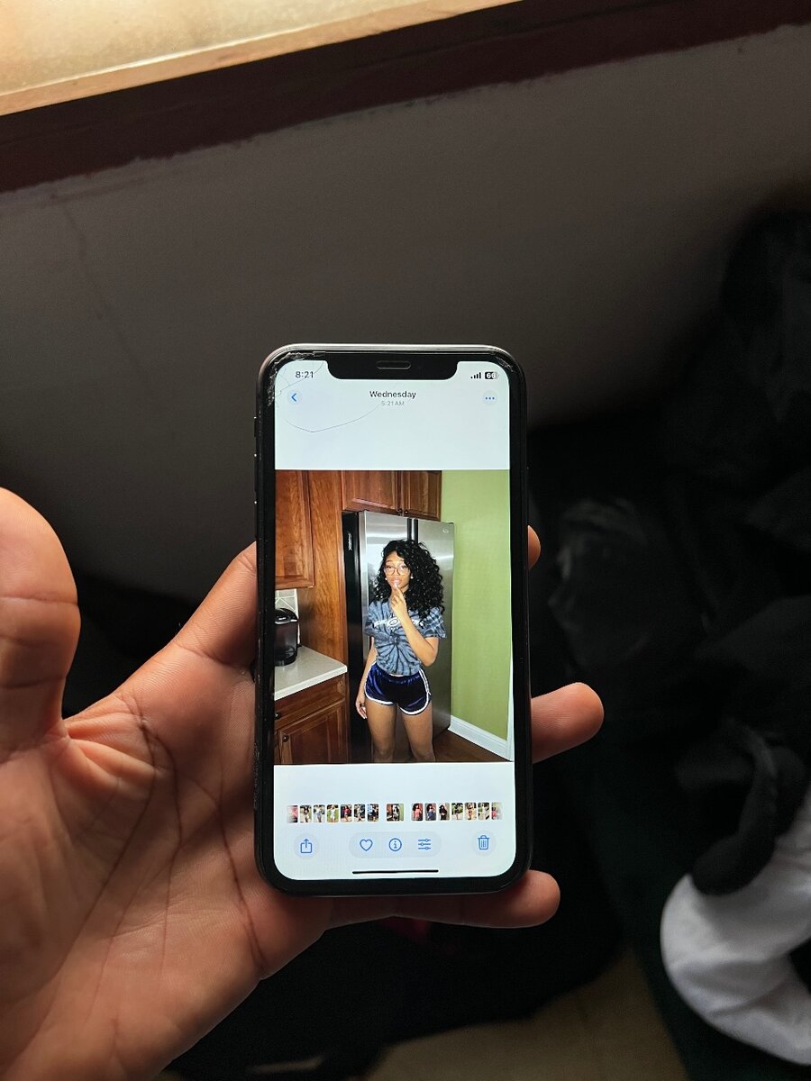 iPhone 11