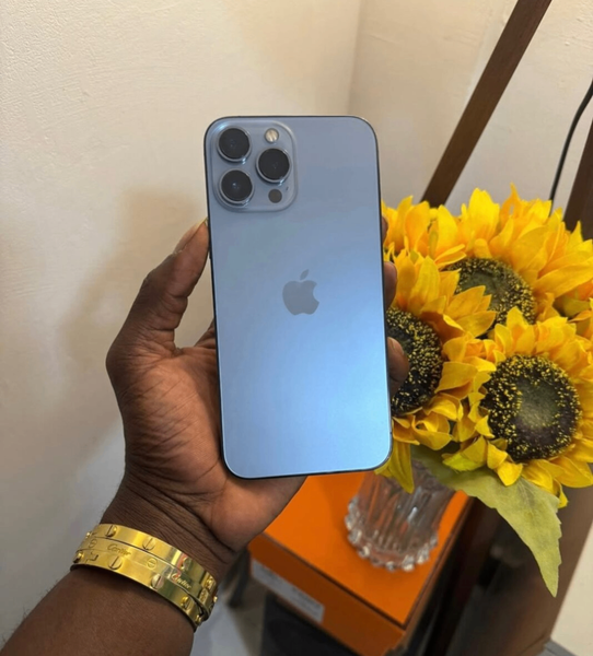 iPhone 13pro 128gig(UK used very neat)