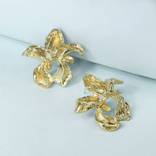 GOLD EARRING