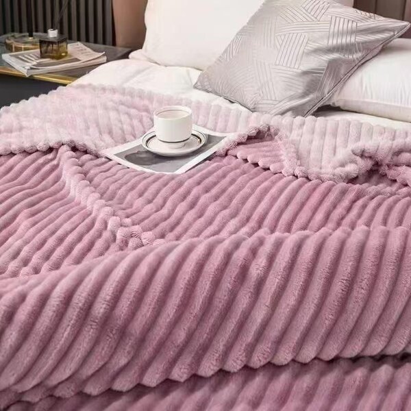 Plaid en fausse fourrure douce