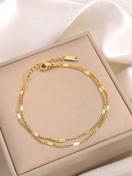 Female earring