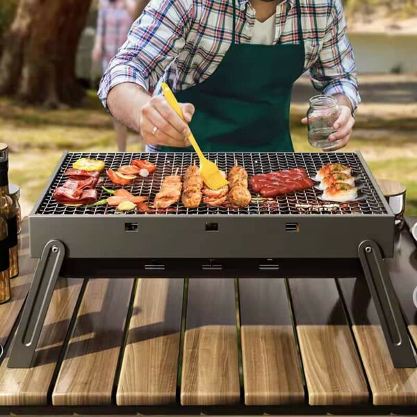 Barbecue à charbon