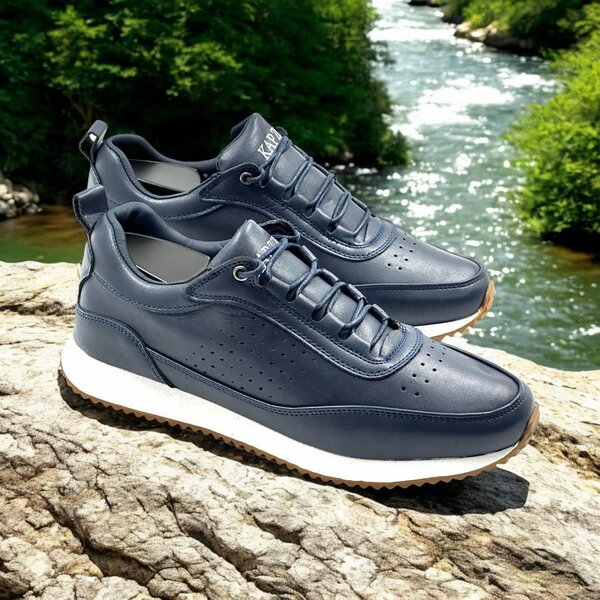 FASHION SNEAKERS
