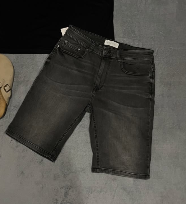 Jean short size 32