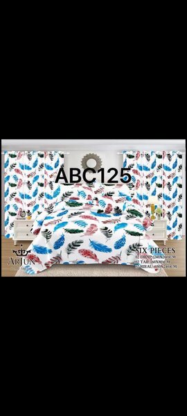 Draps de lit, oreillers et rideaux