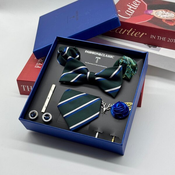 Tie set