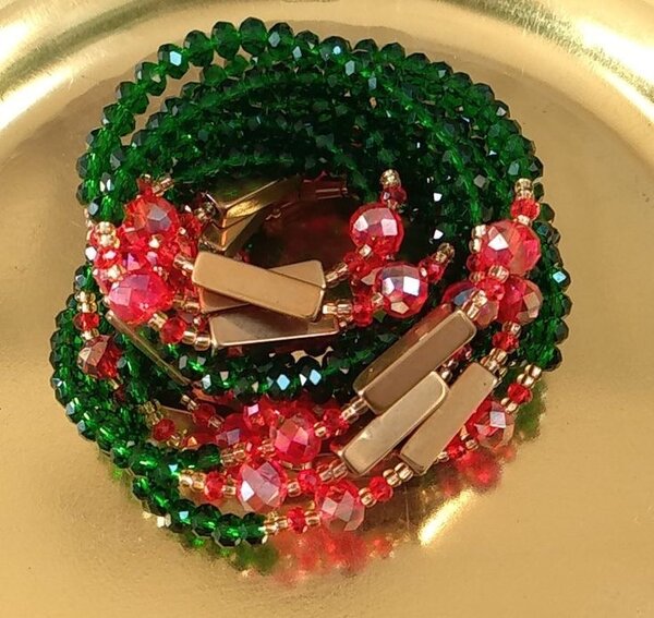 Waist bead