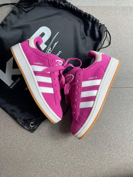 Adidas campus