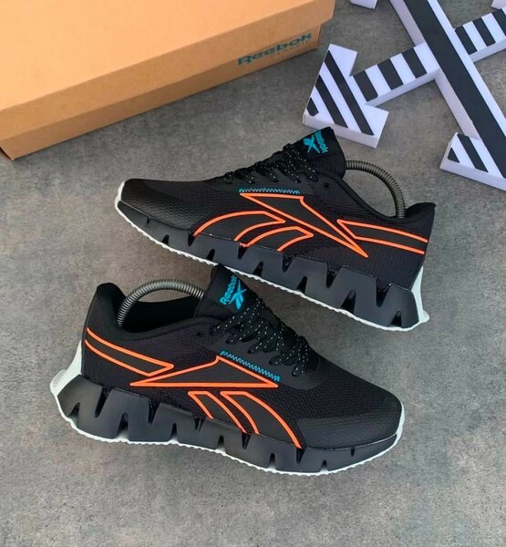 REEBOK CLASSIC