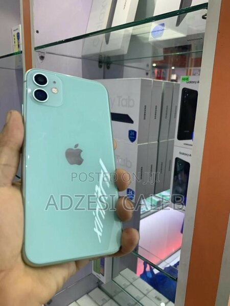 iPhone 11 64 GB