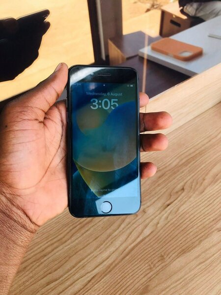 iPhone noir déverrouillé