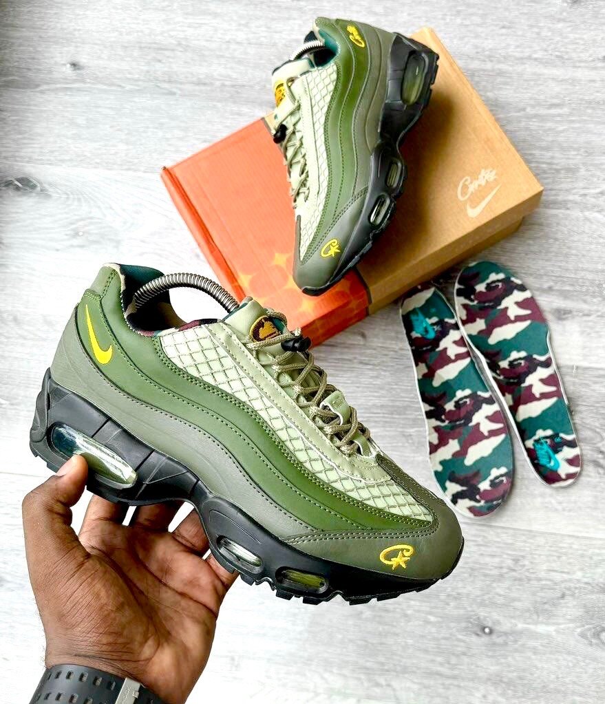 Nike Sneakers