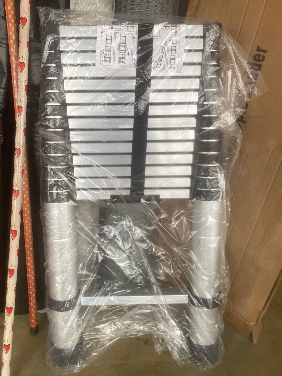 Échelle télescopique en aluminium