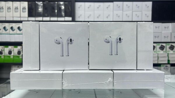 Безпроводные наушники  AirPods 2 поколения 