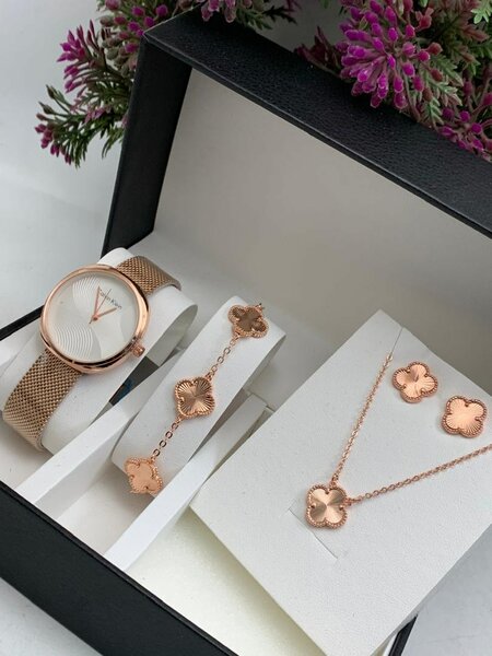 Watch set