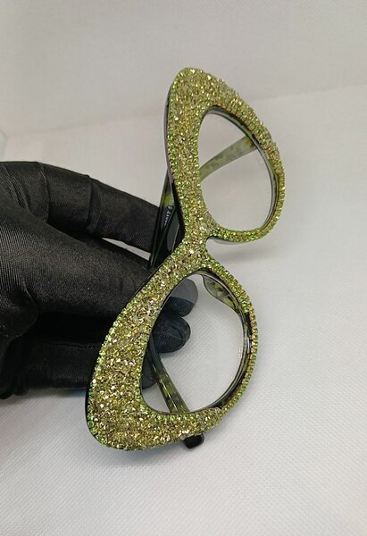 Cat eye sunglasses
