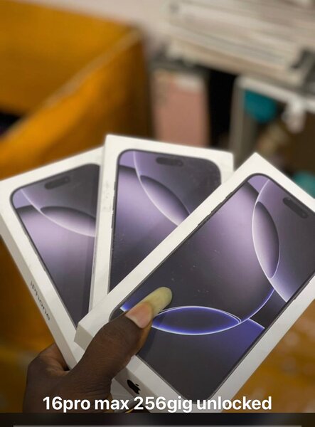 iPhone 16