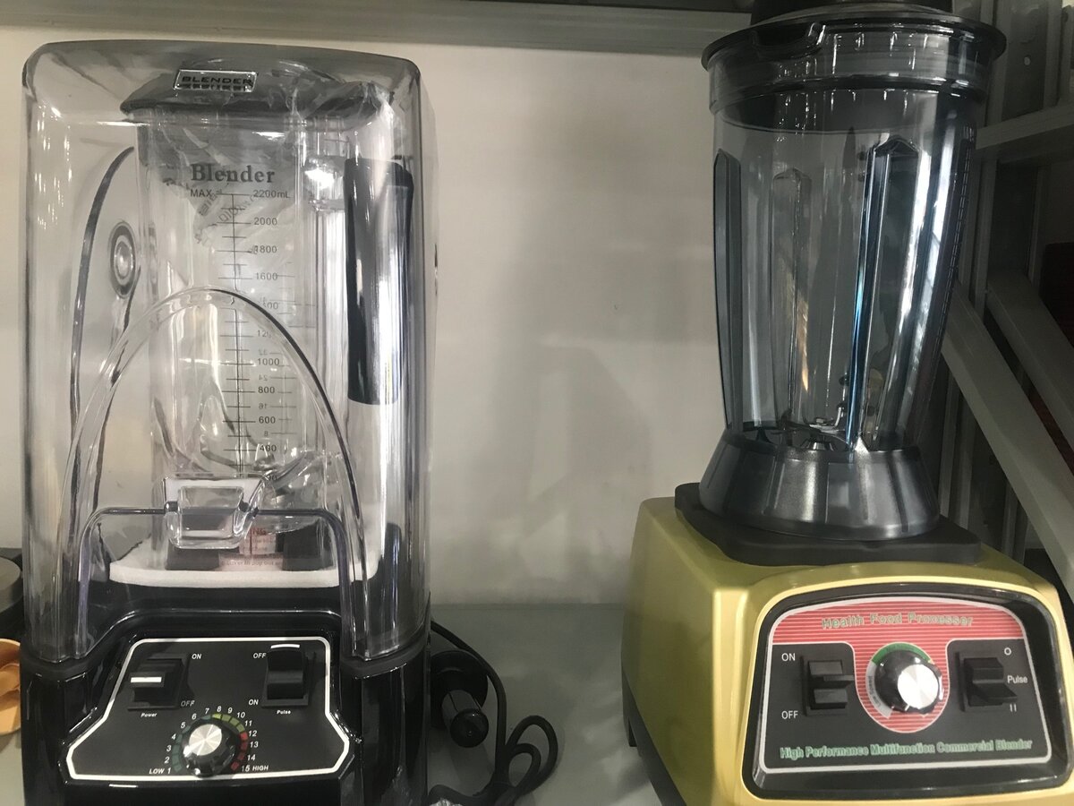 Industrial blender