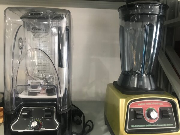Industrial blender