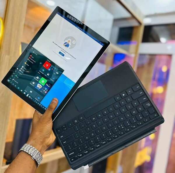 Microsoft Surface Pro 4 1796